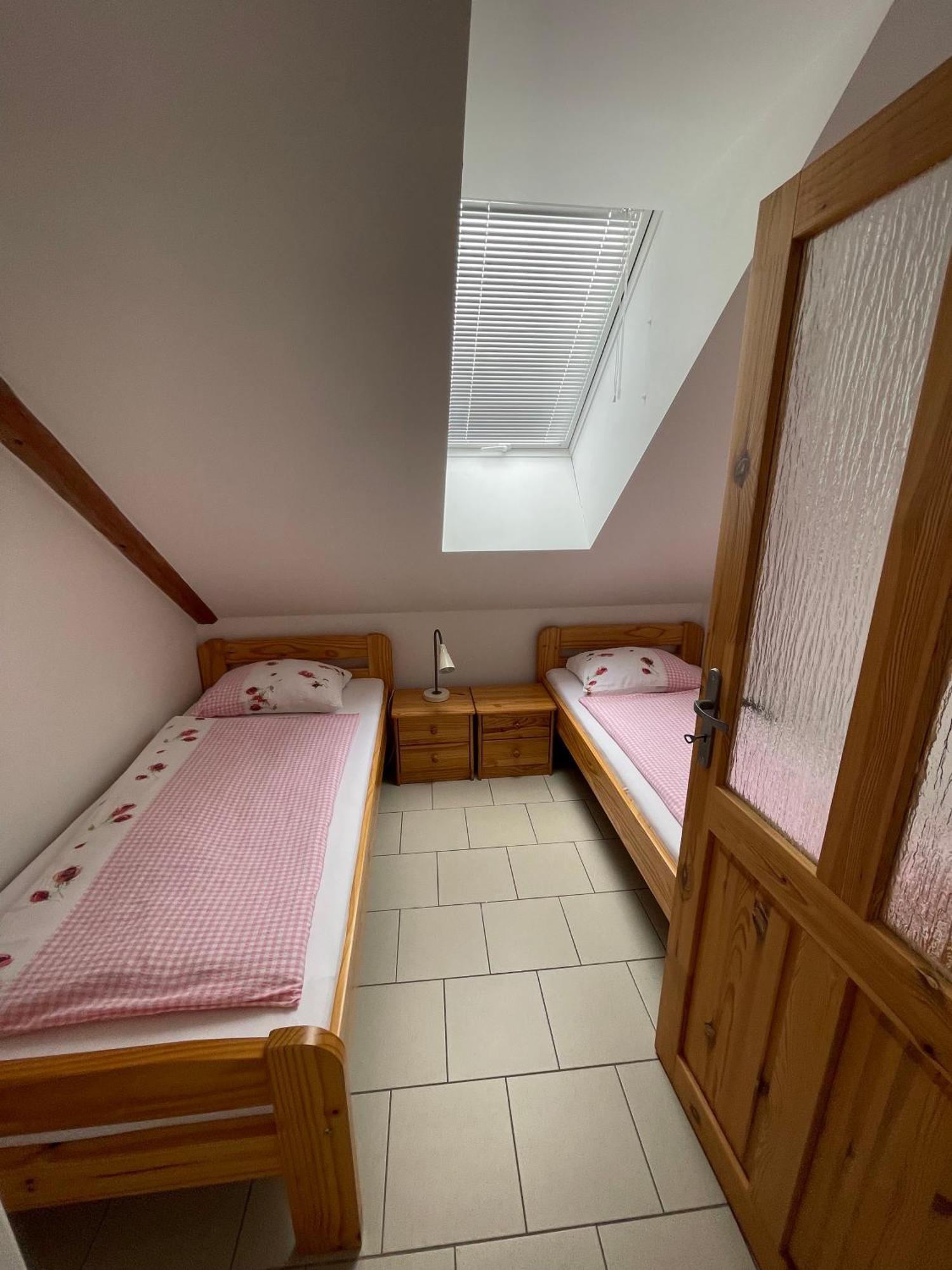 Trilety Mlyn Hotel Police  Buitenkant foto